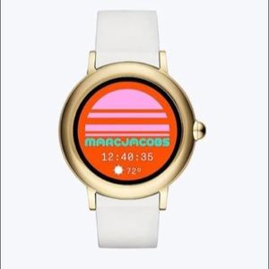 Marc Jacobs Touchscreen Smartwatch
